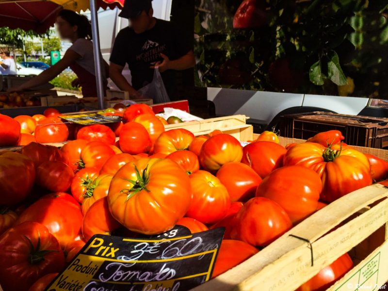 Tomates camping proche des marchés de la Tranche sur Mer